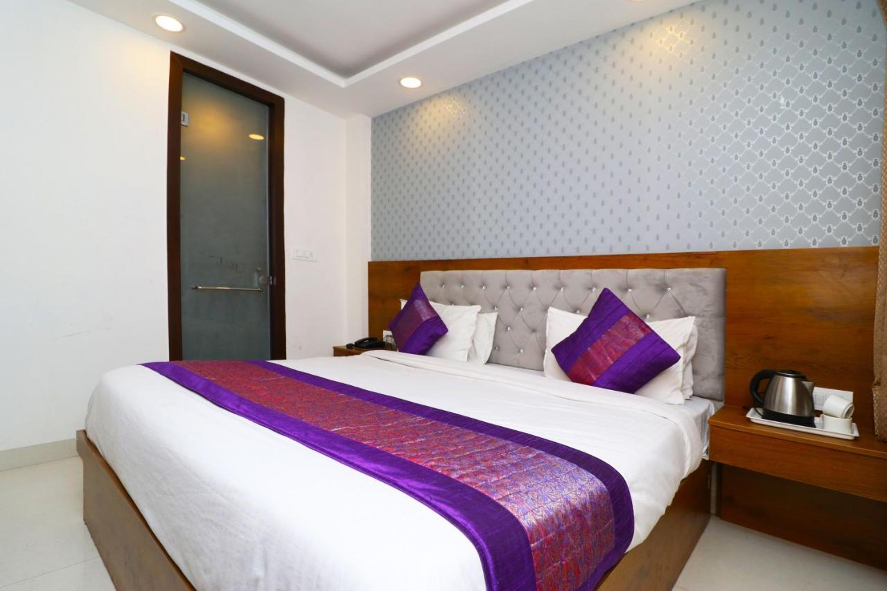 Hotel Belwood Suites - Near New Delhi Airport Kültér fotó
