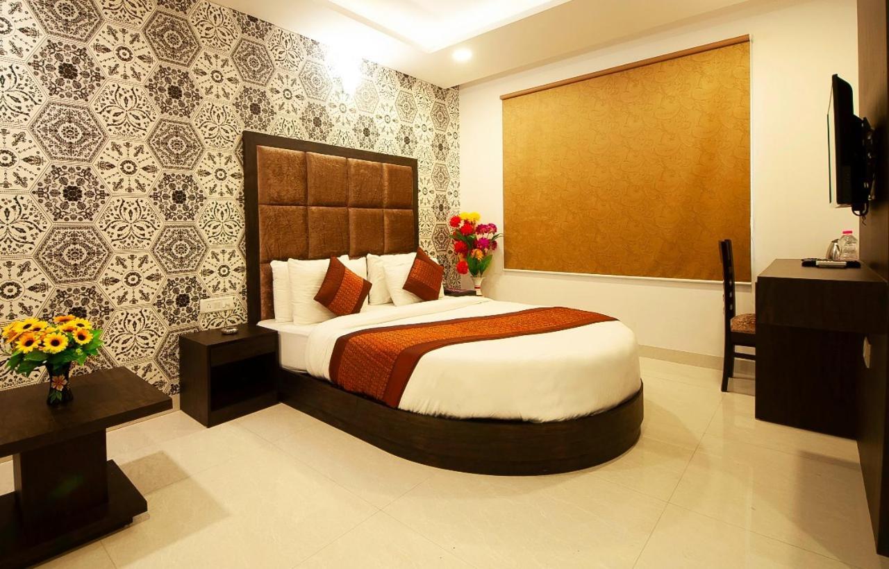 Hotel Belwood Suites - Near New Delhi Airport Kültér fotó