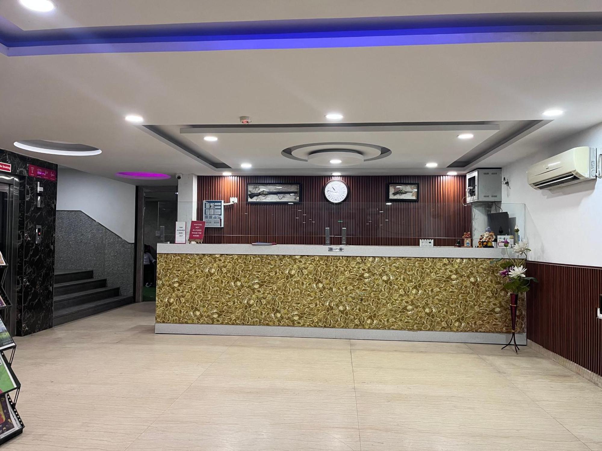 Hotel Belwood Suites - Near New Delhi Airport Kültér fotó